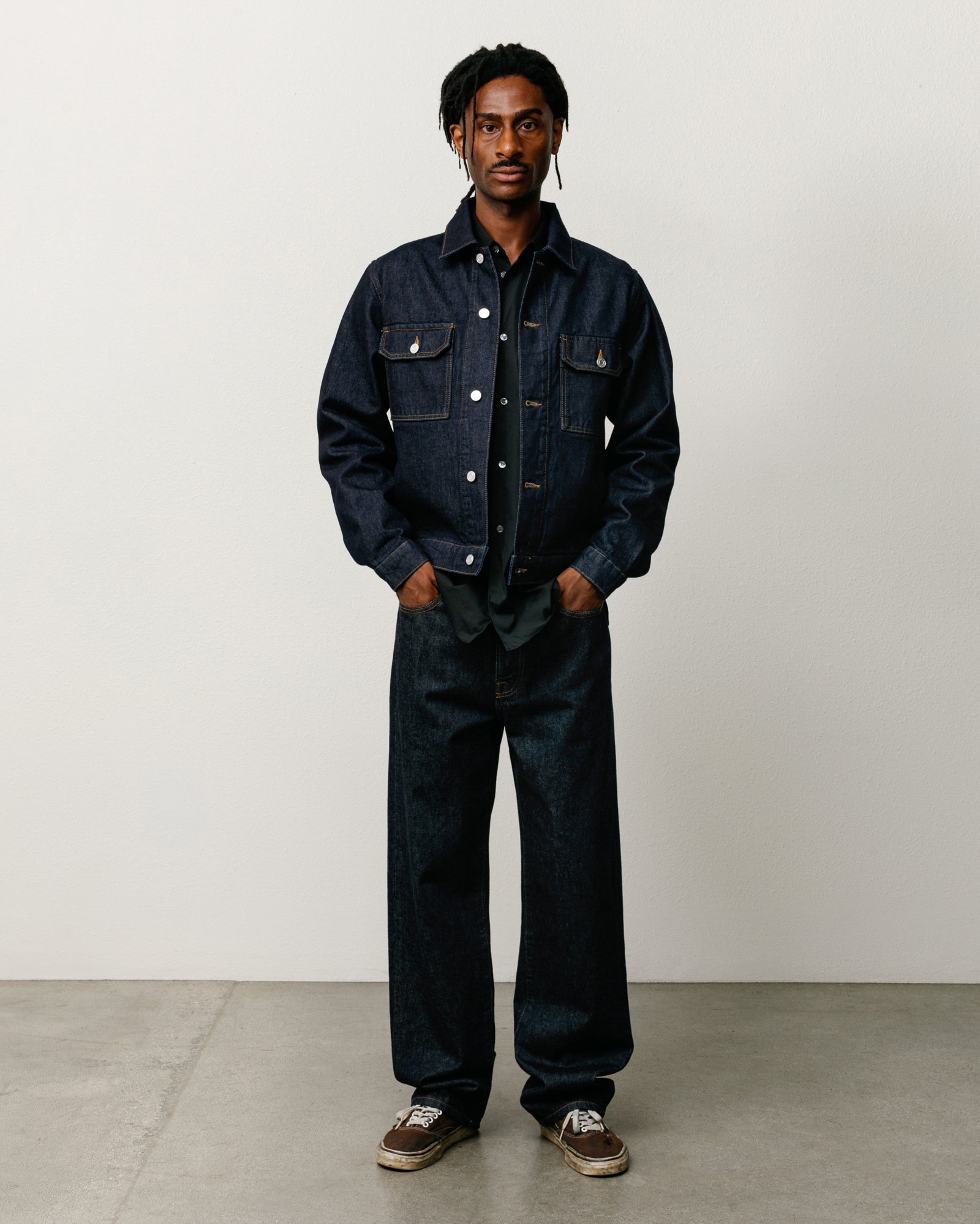 DENIM TRUCKER JACKET