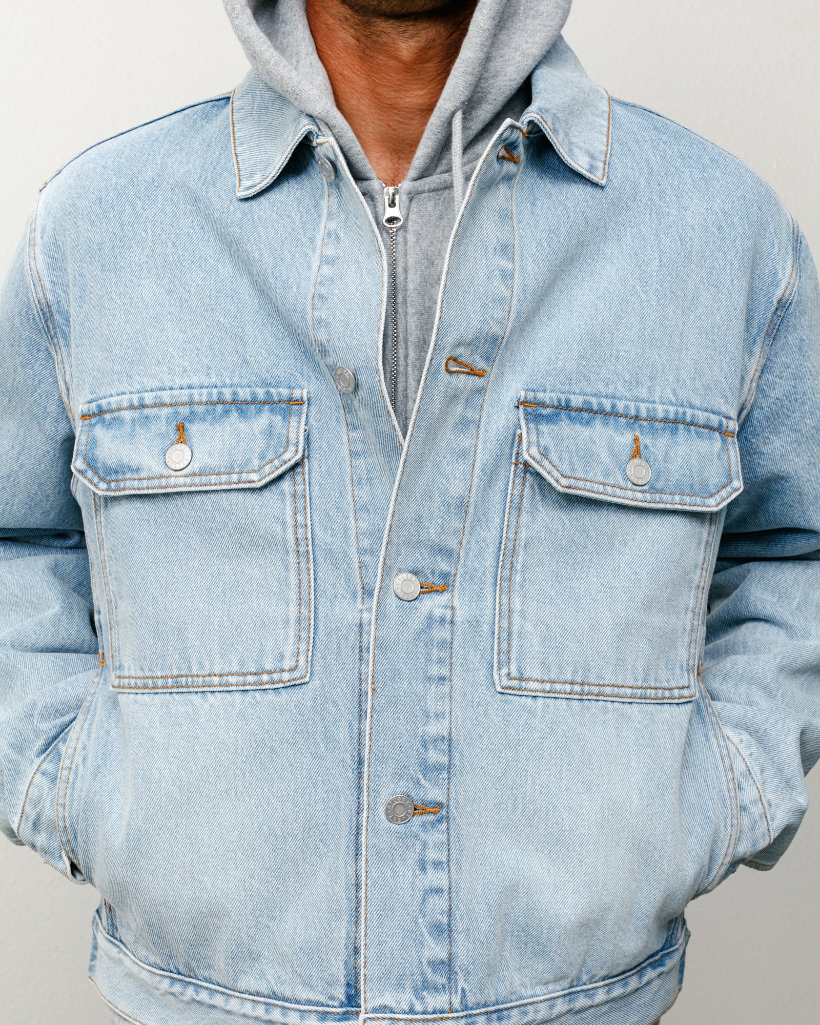 DENIM TRUCKER JACKET - Image 3